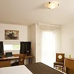 Sejours & Affaires Les Minimes Aparthotel