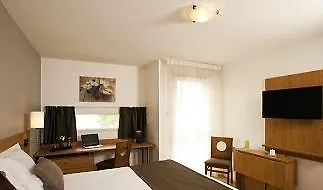 罗谢尔米尼姆公园和套房酒店 公寓式酒店