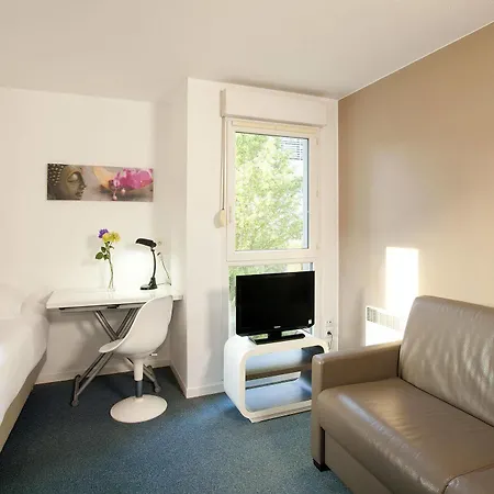 Appart hôtel Séjours&affaires La Rochelle Les Minimes 2*
