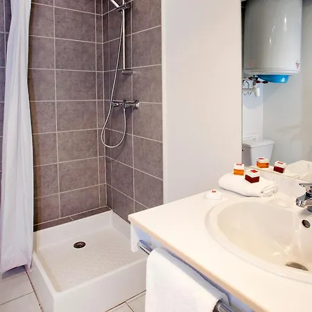 شقة فندقية Sejours & Affaires Les Minimes 3*