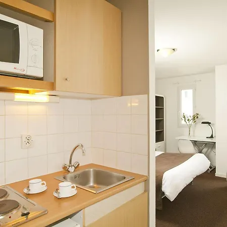 Sejours & Affaires La Rochelle Les Minimes Aparthotel 2*