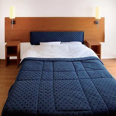 Sejours & Affaires La Rochelle Les Minimes 2*