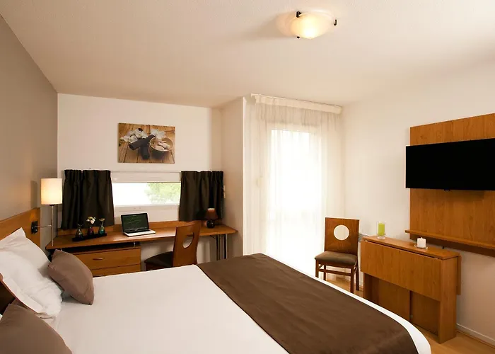 Hotel apartamentowy Sejours & Affaires Les Minimes La Rochelle (Charente-Maritime)